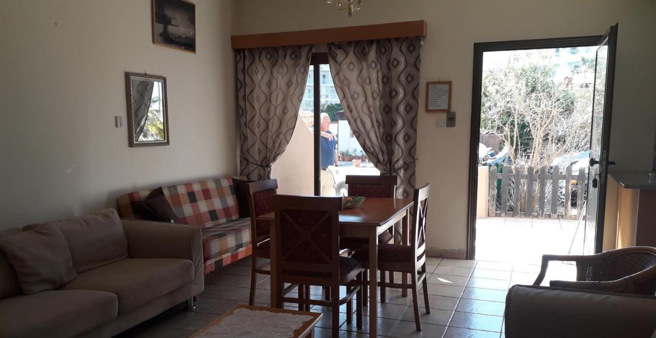 Natasha'S Apartments Paphos Luaran gambar